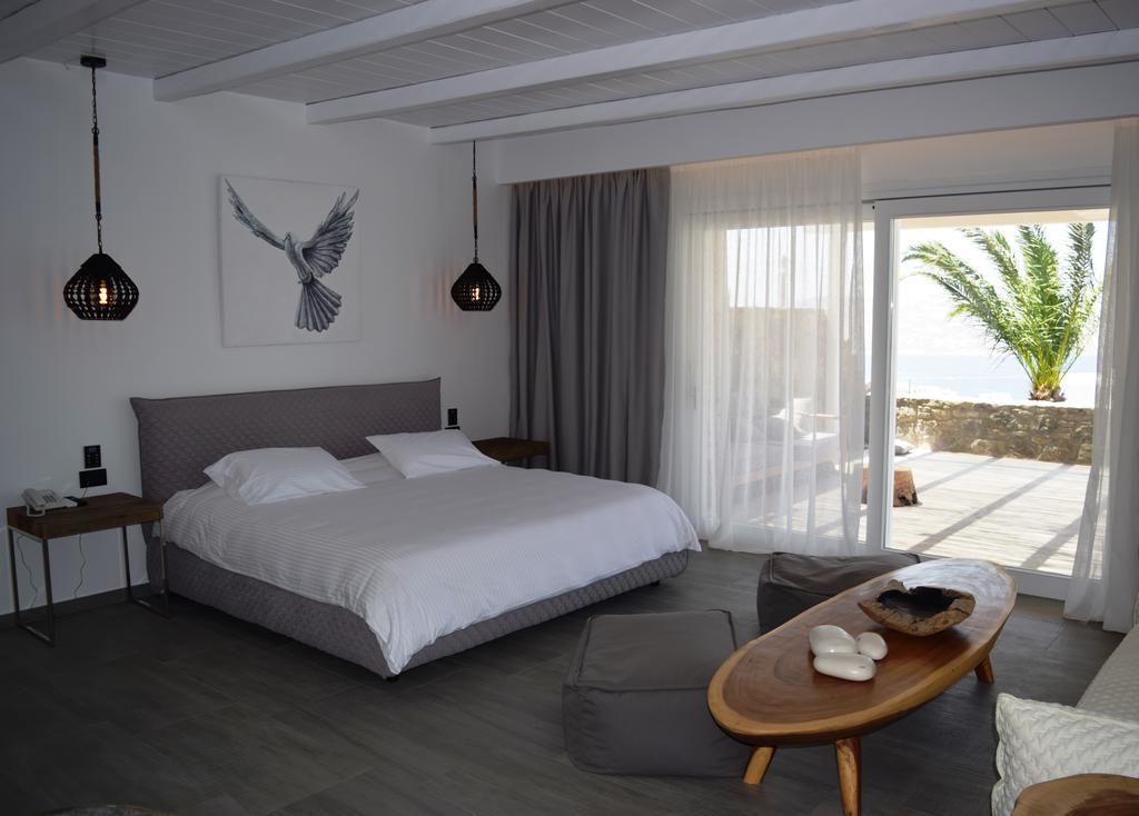 Hermes Mykonos